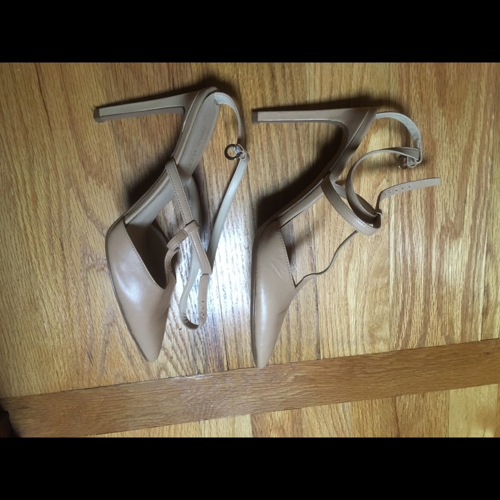 Nine West nude stiletto